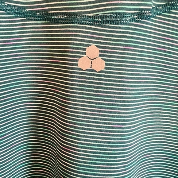 Tek Gear Workout Baselayer Women's Athletic Top Green & Purple Sz Small - Picture 3 of 5